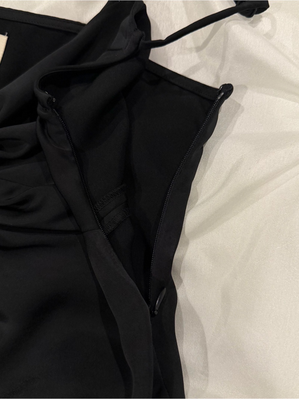 CAPULET Cami-Like Twist Front Black Women's Top Size XS - Picture 5 of 8